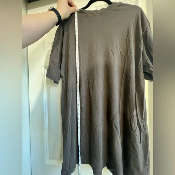 Free People Daydreamer Willie Nelson Gray Oversized Band Tee - Picture 7 of 10